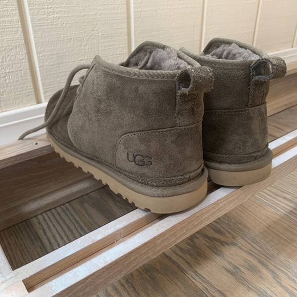 UGG Neumel Boots - Picture 4 of 4